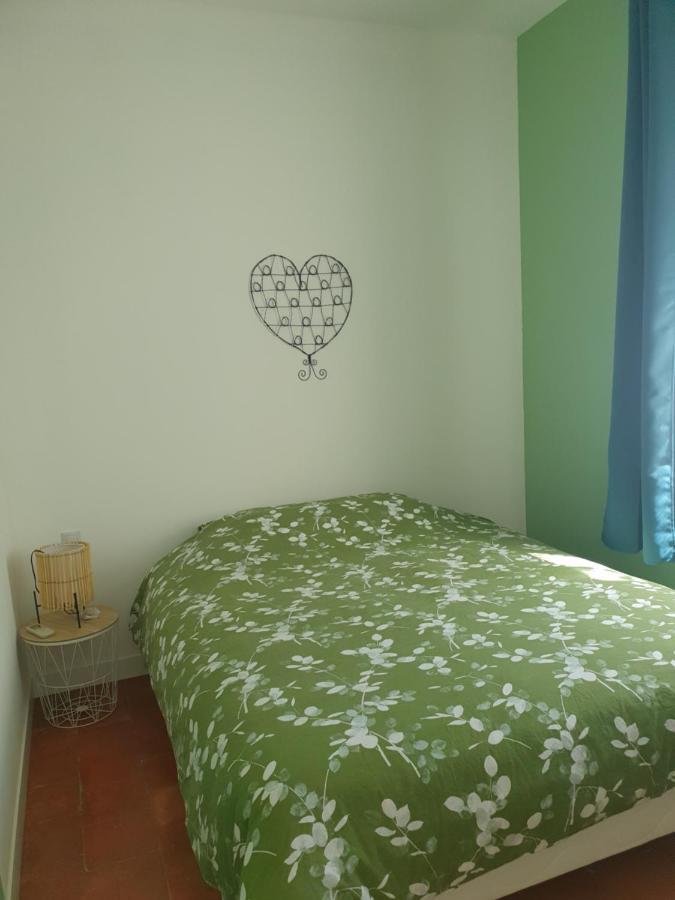 Bed and Breakfast Mas De La Forge Noguier Vergèze Esterno foto