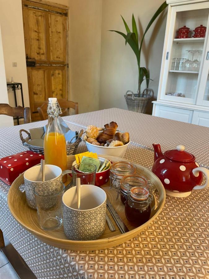 Bed and Breakfast Mas De La Forge Noguier Vergèze Esterno foto