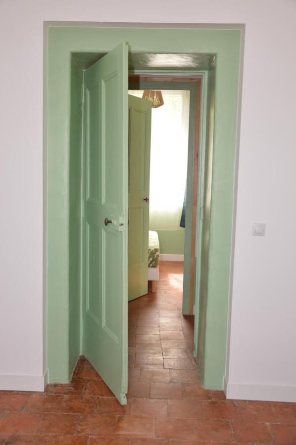 Bed and Breakfast Mas De La Forge Noguier Vergèze Esterno foto